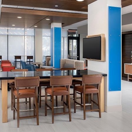 Holiday Inn Express Atlanta Sw - Newnan By Ihg Exterior photo