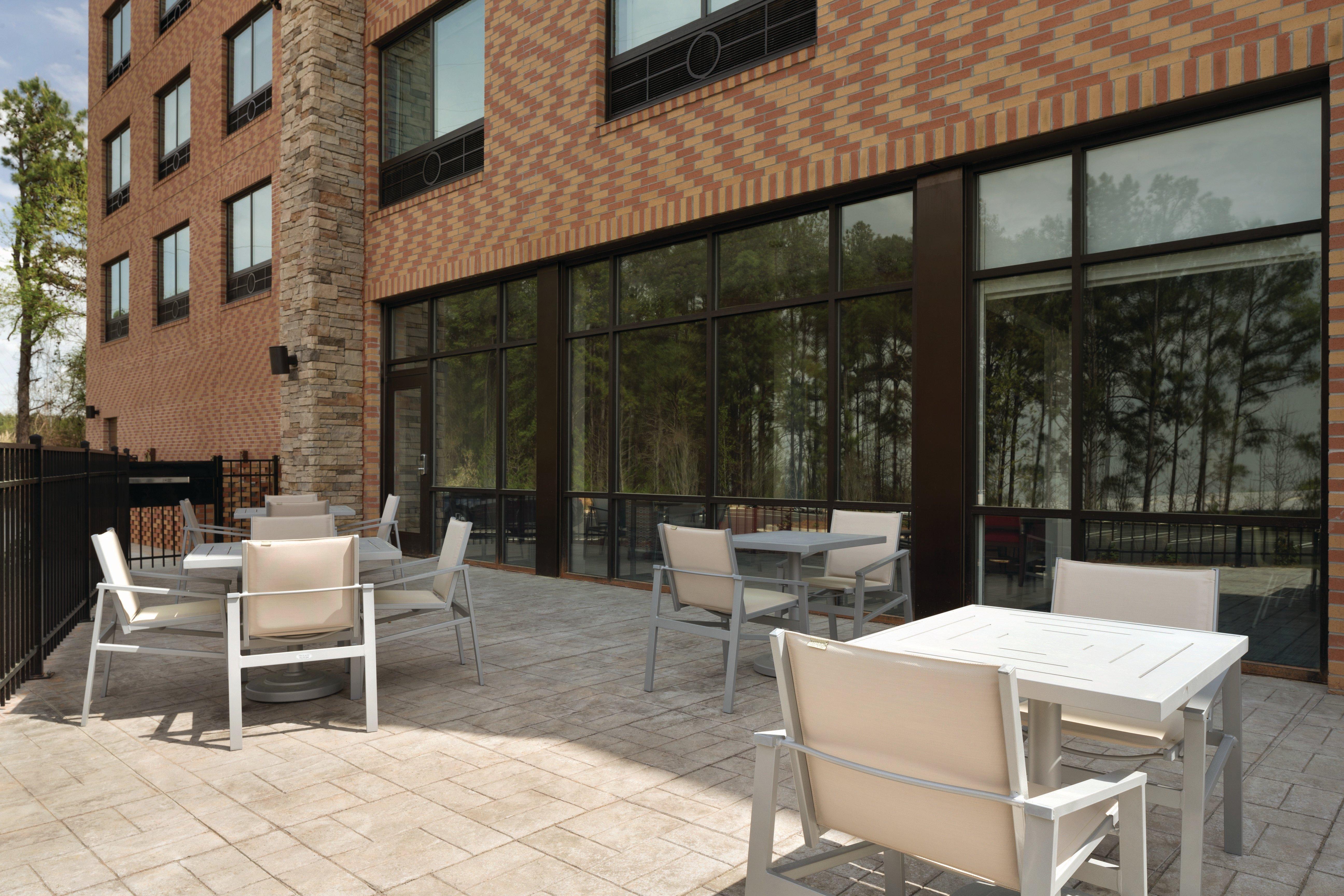 Holiday Inn Express Atlanta Sw - Newnan By Ihg Exterior photo